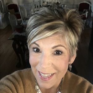 Meet your Posher, Donna